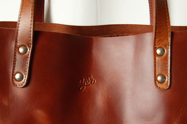 Calgary Classic Tote - Cedar