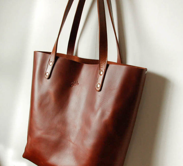 Calgary Classic Tote - Cedar
